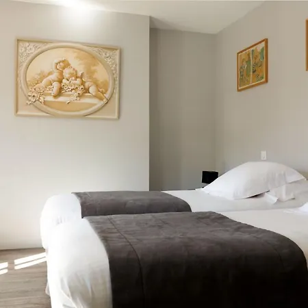Hotel Le Dauphin Les Loges 3*