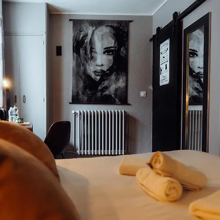 Le Dauphin Les Loges 3* Honfleur