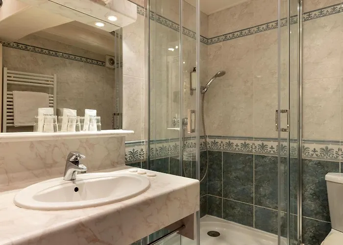 Le Dauphin 酒店 3*